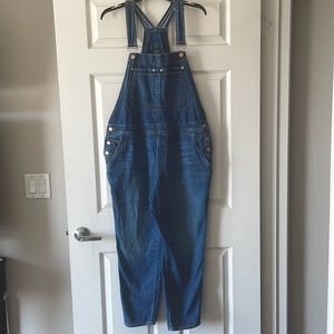Like new Gap overalls size L. Worn and washed once.